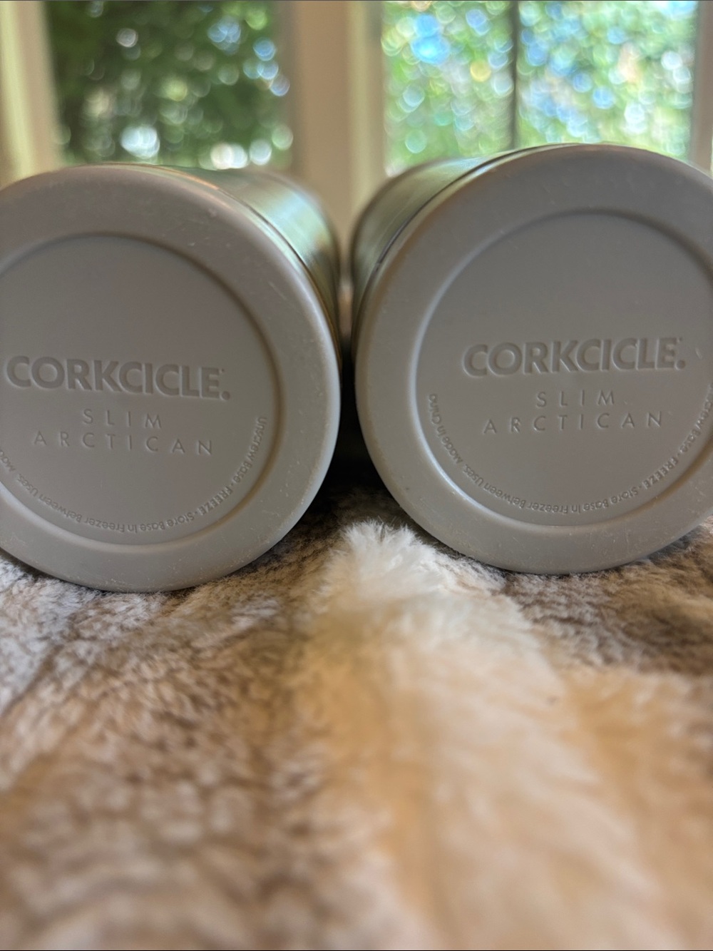 Corkcicle slim can Koozie set of 2 - Picture 4 of 4